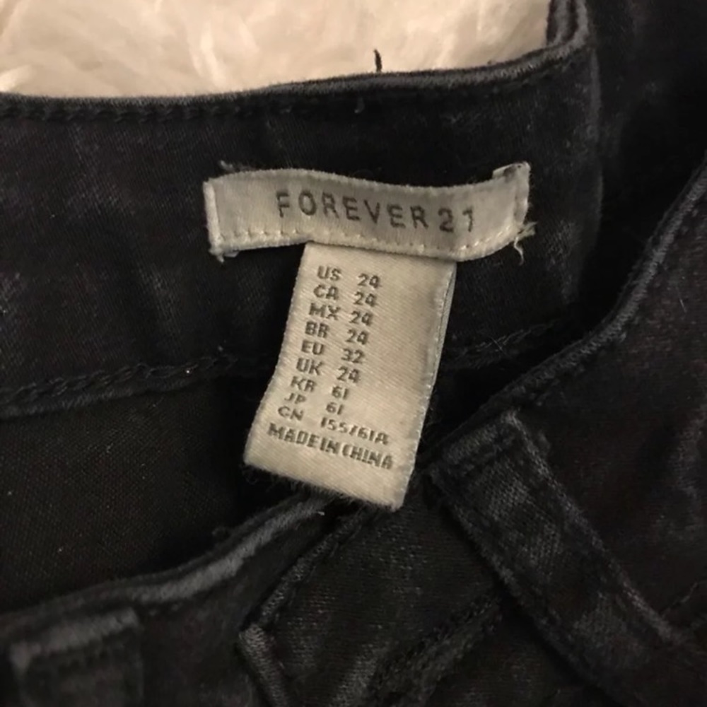Forever 21 black mid-rise jeans
